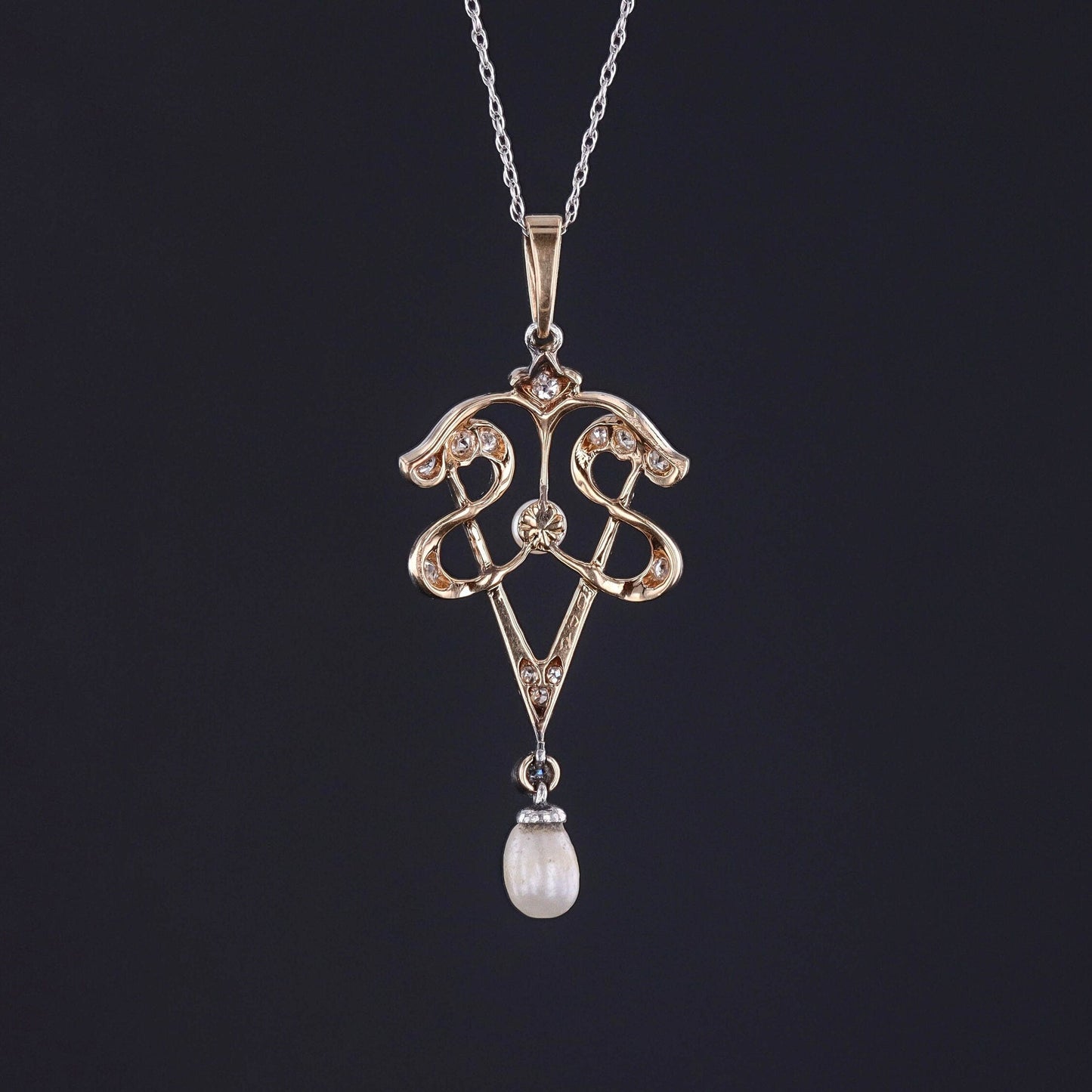 Antique Diamond and Pearl Lavalier Necklace of 14k Gold